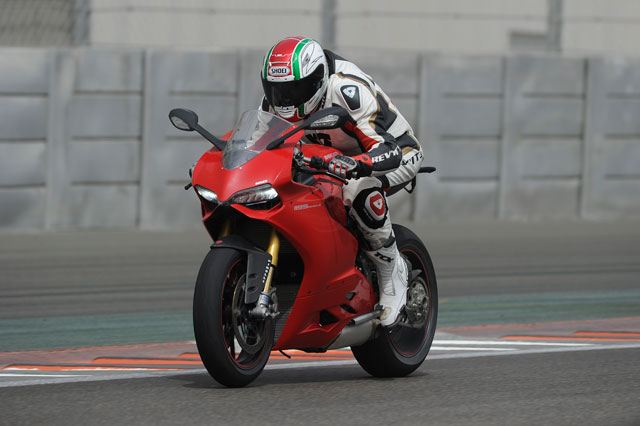 2012 Ducati Panigale S 10. İçerik Fotoğrafı