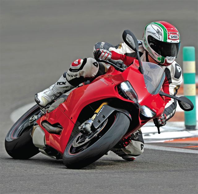 2012 Ducati Panigale S 2. İçerik Fotoğrafı