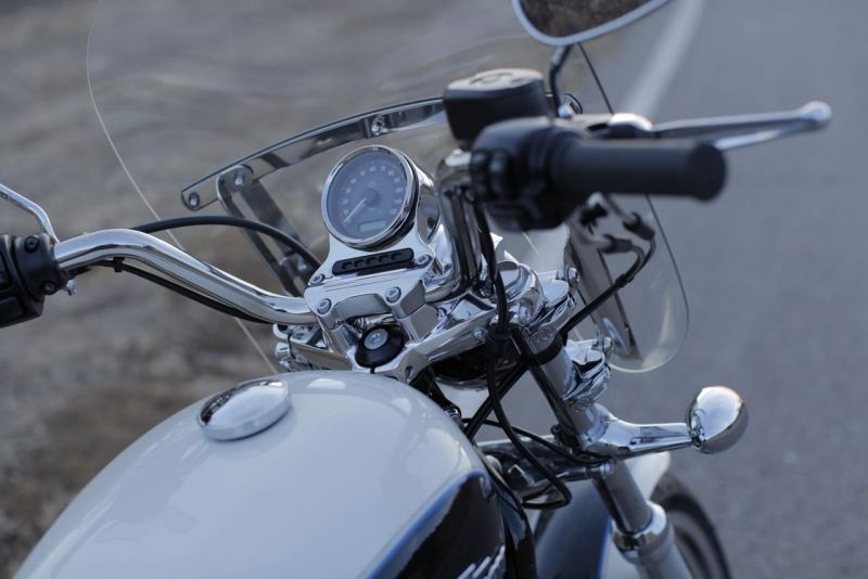 2014 Harley-Davidson Sportster SuperLow 1200T 2. İçerik Fotoğrafı