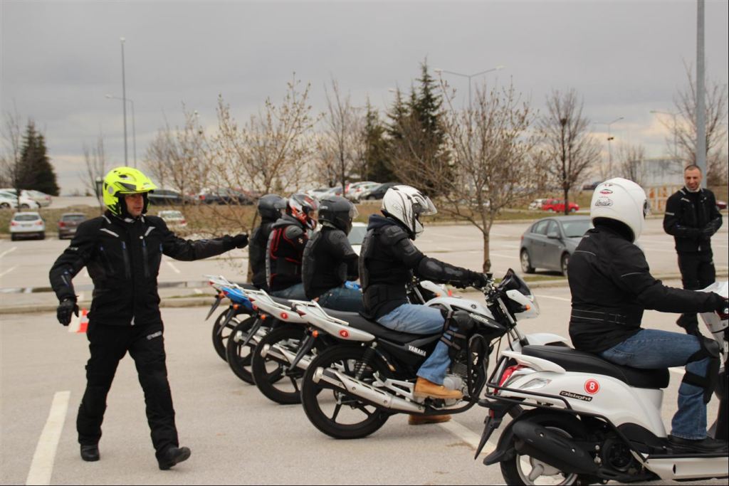 Ankara'da Motosikletin Kalbi Üniversitelerde Atıyor 4. İçerik Fotoğrafı