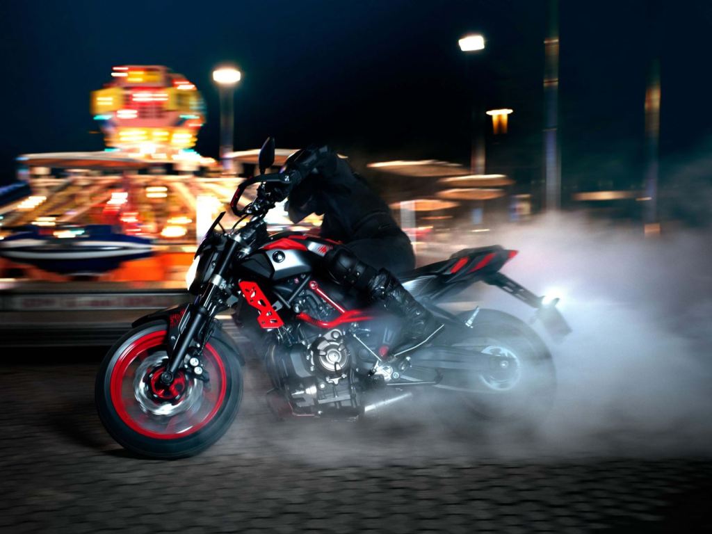 Bir Stunt Makinesi: 2015 Yamaha MT-07 Moto Cage! 4. İçerik Fotoğrafı