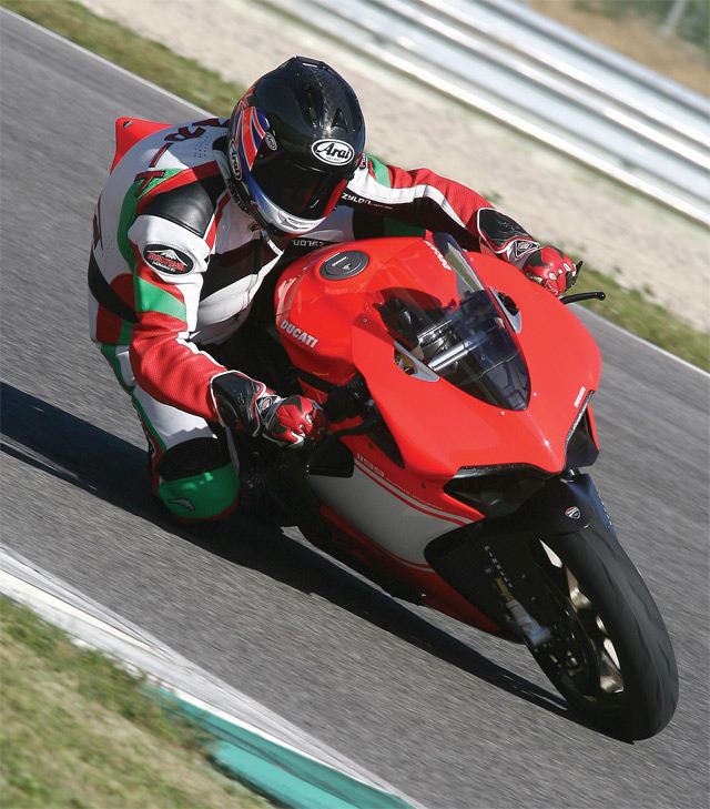 Ducati 1199 Superleggera 5. İçerik Fotoğrafı