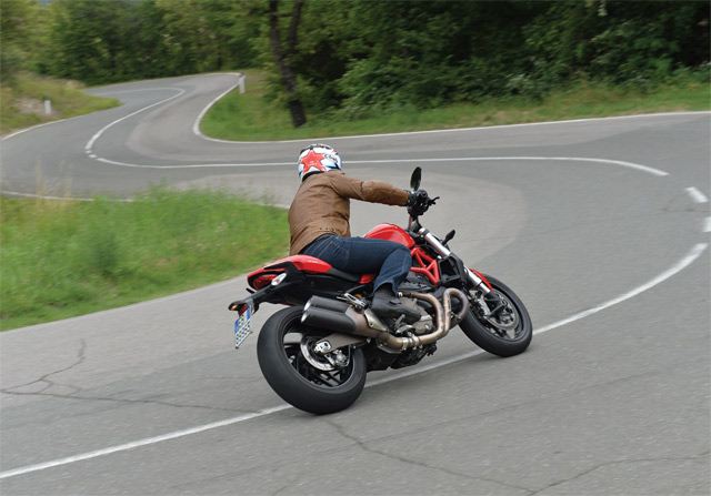 Ducati Monster 821 İnceleme 8. İçerik Fotoğrafı