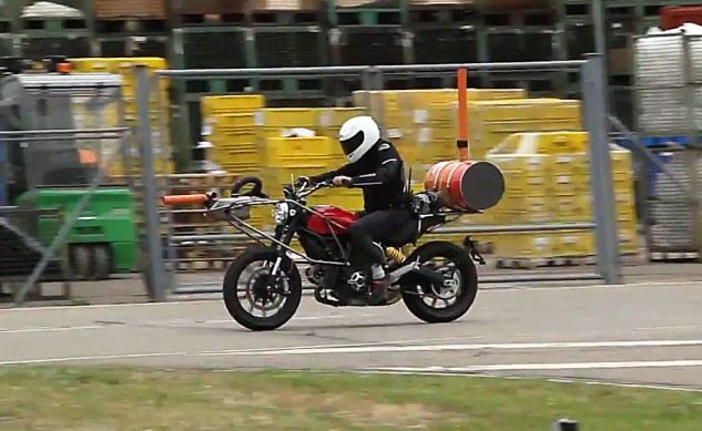 Ducati Scrambler Son Testinde Kameralara Yakalandı! 3. İçerik Fotoğrafı