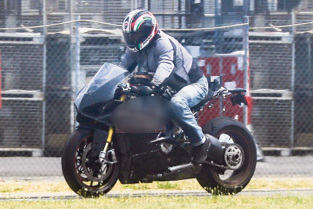 Ducati V4 Superbike Projesi! 2. İçerik Fotoğrafı
