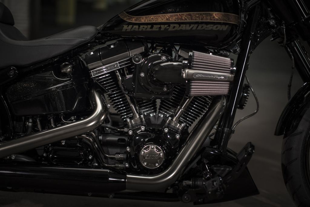 Harley Davidson’dan Yeni Delikanlı Low Rider® S ve Stil Sahibi CVO™ Pro Street Breakout® Geliyor!   4. İçerik Fotoğrafı