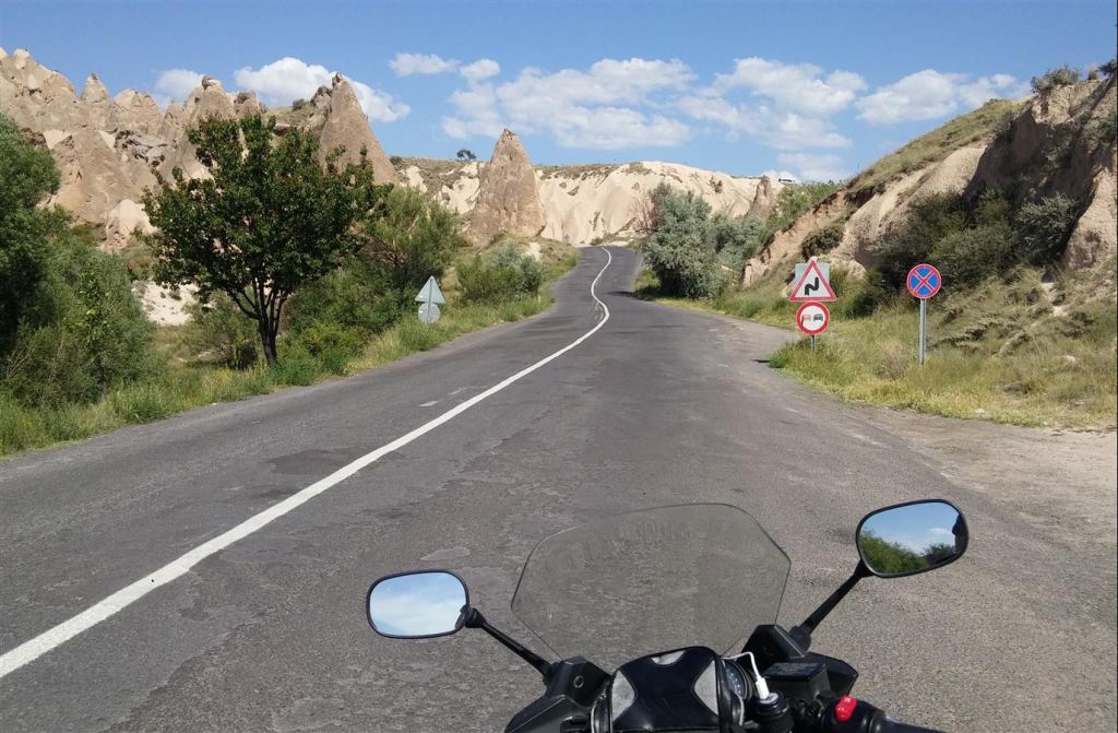 Motosiklet ile Yollarda Tek Başına Bir Kadın: Kapadokya Yolları 6. İçerik Fotoğrafı