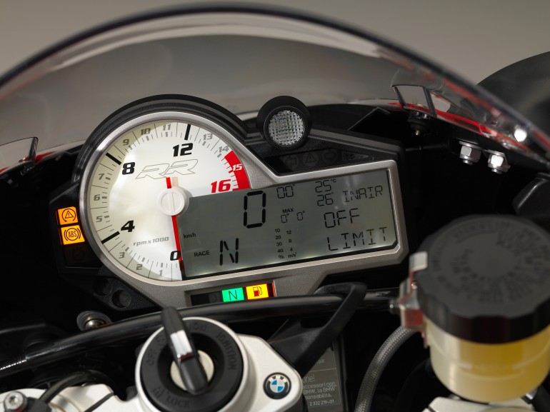 Yeni BMW S1000RR Hakkındaki Sorularınızı Bekliyoruz! 3. İçerik Fotoğrafı